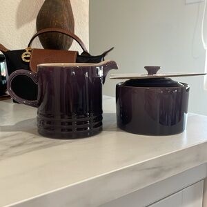 Brand new in box Le Creuset sugar, and creamer set.